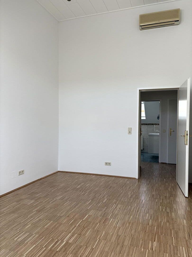 Pronájem bytu 3+1 90 m², Gurkgasse 26, Wien, Wien Pronájem bytu 3+1 90 m², Gurkgasse 26, Wien, Wien