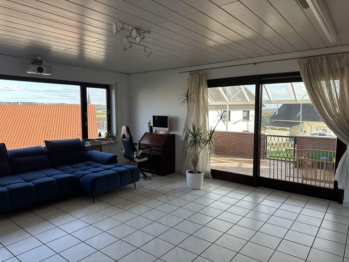 Prodej domu 240 m², pozemek 741 m², Laubenheim, Porýní-Falc Prodej domu 240 m², pozemek 741 m², Laubenheim, Porýní-Falc