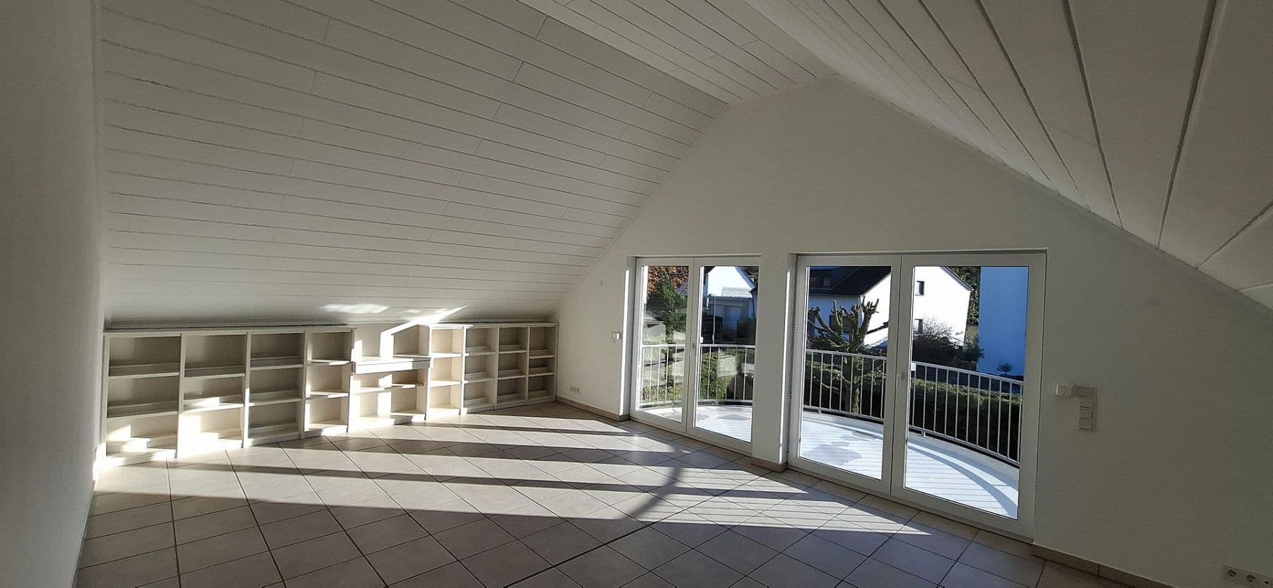 Prodej domu 526 m², pozemek 993 m², Auf dem Niederberg 26 - 26a, Sankt Augustin, Severní Porýní-Vestfálsko Prodej domu 526 m², pozemek 993 m², Auf dem Niederberg 26 - 26a, Sankt Augustin, Severní Porýní-Vestfálsko