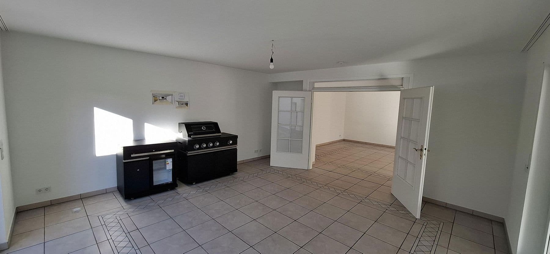 Prodej domu 526 m², pozemek 993 m², Auf dem Niederberg 26 - 26a, Sankt Augustin, Severní Porýní-Vestfálsko Prodej domu 526 m², pozemek 993 m², Auf dem Niederberg 26 - 26a, Sankt Augustin, Severní Porýní-Vestfálsko