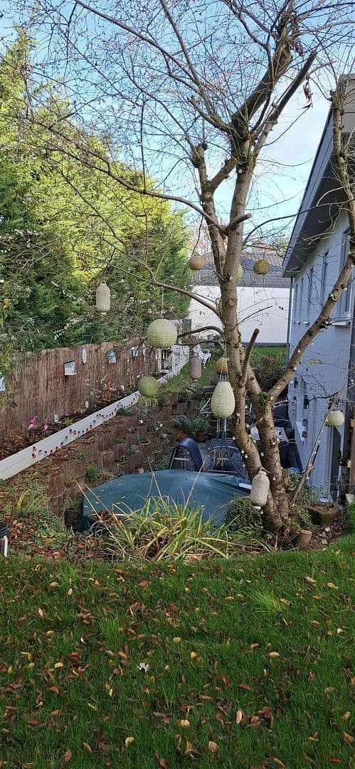 Prodej domu 526 m², pozemek 993 m², Auf dem Niederberg 26 - 26a, Sankt Augustin, Severní Porýní-Vestfálsko Prodej domu 526 m², pozemek 993 m², Auf dem Niederberg 26 - 26a, Sankt Augustin, Severní Porýní-Vestfálsko