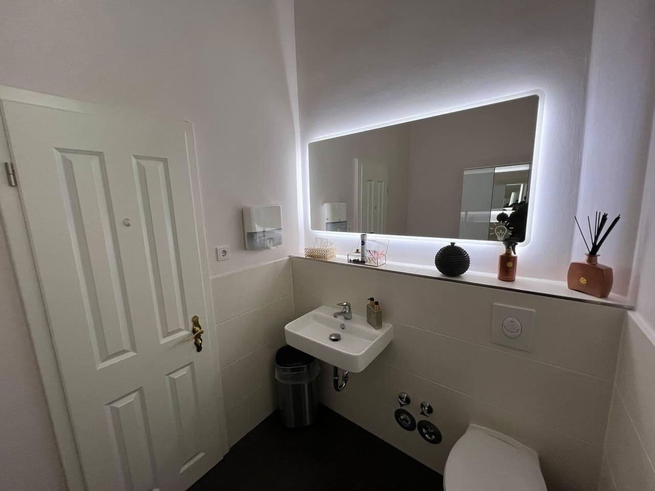 Pronájem kanceláře 87 m², Bregenzerstrasse 10 10707 Berlin, Berlin, Berlín Pronájem kanceláře 87 m², Bregenzerstrasse 10 10707 Berlin, Berlin, Berlín