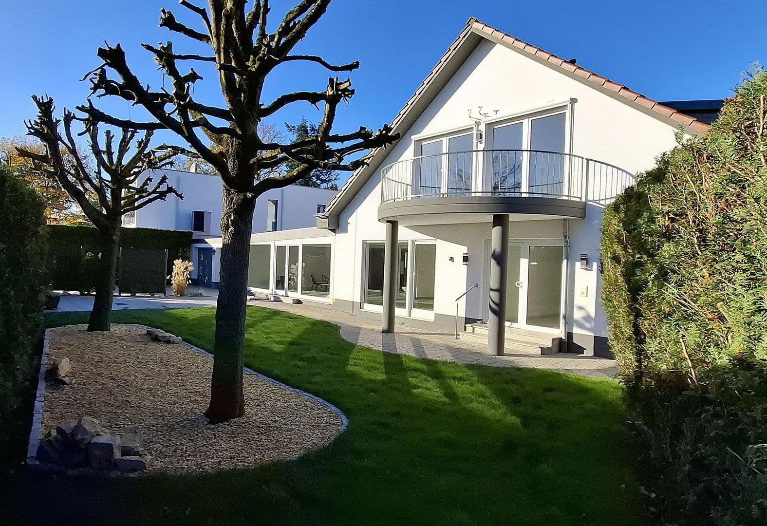 Prodej domu 526 m², pozemek 993 m², Auf dem Niederberg 26 - 26a, Sankt Augustin, Severní Porýní-Vestfálsko Prodej domu 526 m², pozemek 993 m², Auf dem Niederberg 26 - 26a, Sankt Augustin, Severní Porýní-Vestfálsko