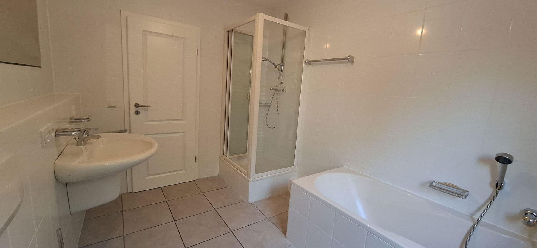 Prodej domu 526 m², pozemek 993 m², Auf dem Niederberg 26 - 26a, Sankt Augustin, Severní Porýní-Vestfálsko Prodej domu 526 m², pozemek 993 m², Auf dem Niederberg 26 - 26a, Sankt Augustin, Severní Porýní-Vestfálsko