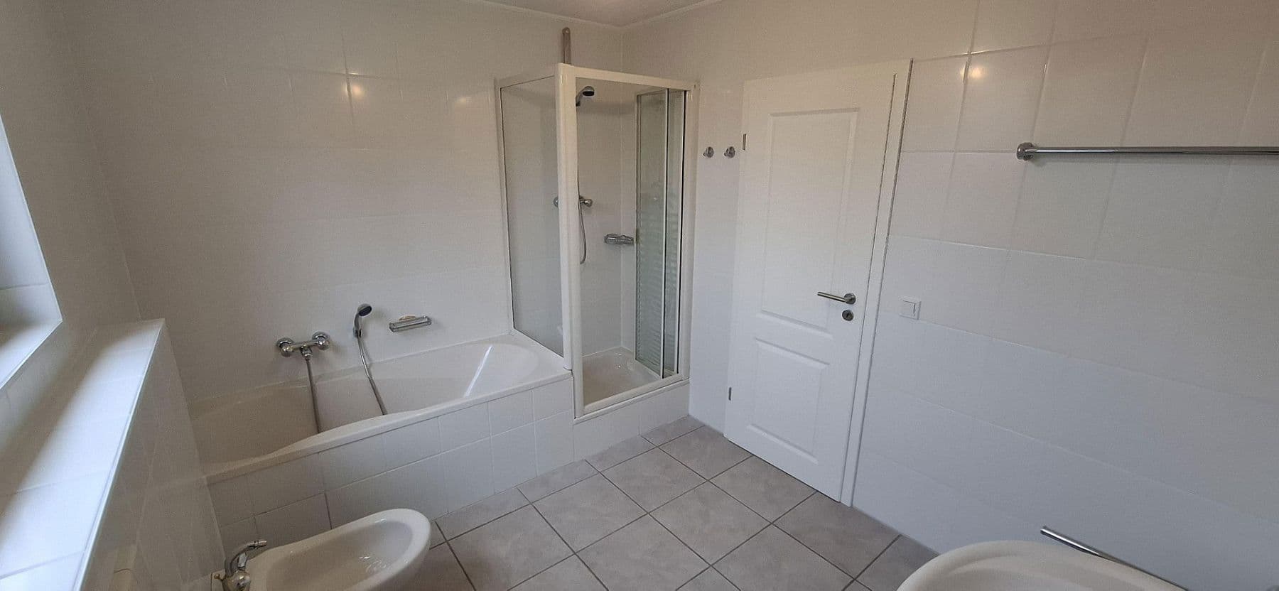 Prodej domu 526 m², pozemek 993 m², Auf dem Niederberg 26 - 26a, Sankt Augustin, Severní Porýní-Vestfálsko Prodej domu 526 m², pozemek 993 m², Auf dem Niederberg 26 - 26a, Sankt Augustin, Severní Porýní-Vestfálsko