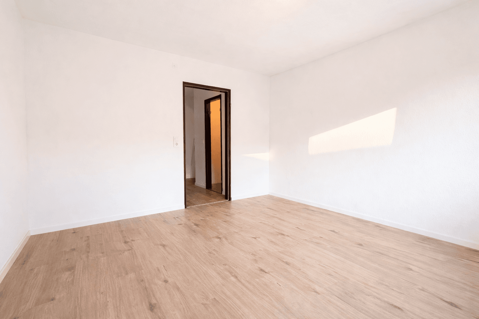 Pronájem bytu 4+1 90 m², Ulm, Bádensko-Württembersko Pronájem bytu 4+1 90 m², Ulm, Bádensko-Württembersko