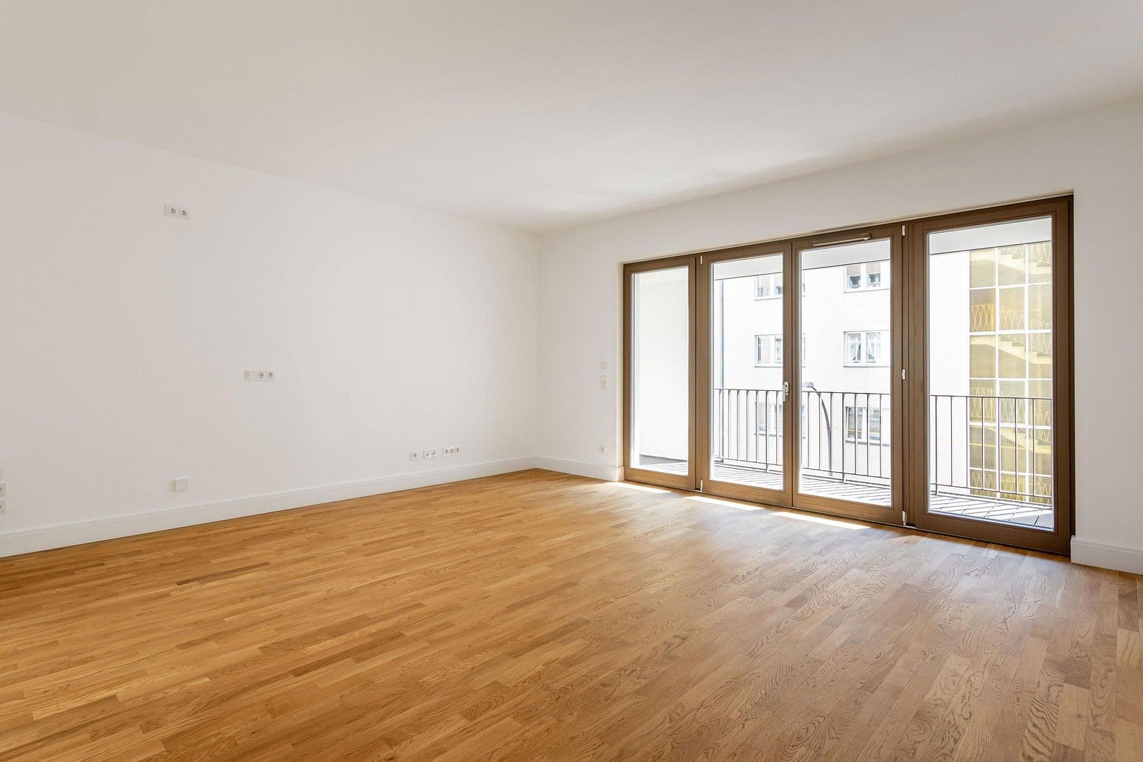 Prodej bytu 3+1 72 m², Hohenstaufenstr. 9, Berlin, Berlín Prodej bytu 3+1 72 m², Hohenstaufenstr. 9, Berlin, Berlín