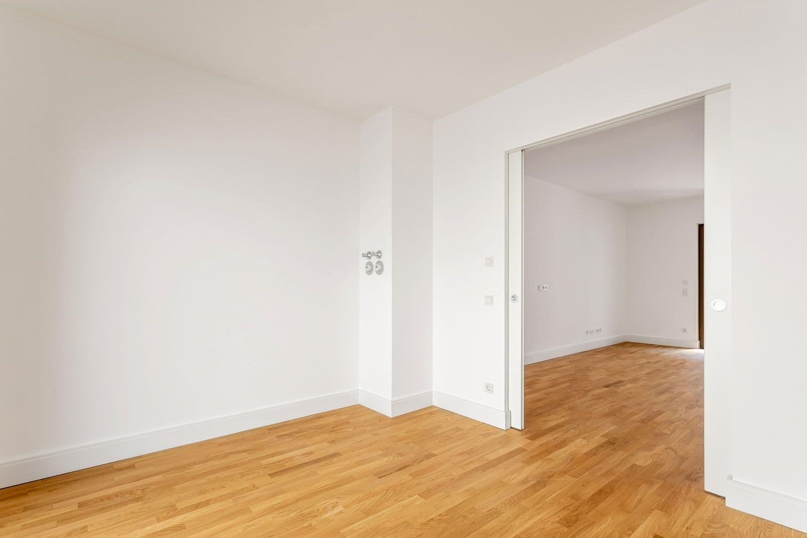 Prodej bytu 3+1 72 m², Hohenstaufenstr. 9, Berlin, Berlín Prodej bytu 3+1 72 m², Hohenstaufenstr. 9, Berlin, Berlín