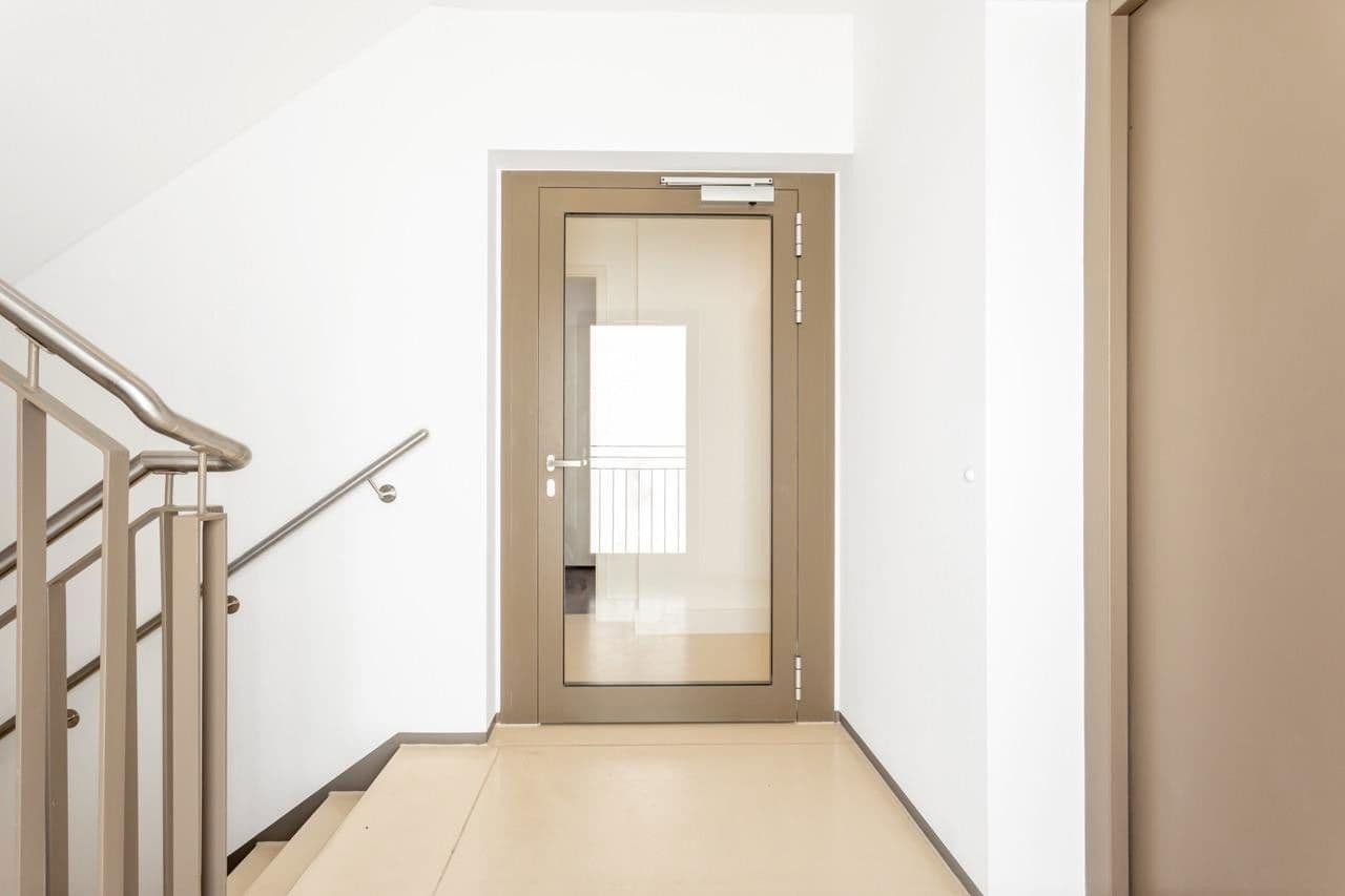 Prodej bytu 4+1 108 m², Hohenstaufenstr. 9, Berlin, Berlín Prodej bytu 4+1 108 m², Hohenstaufenstr. 9, Berlin, Berlín