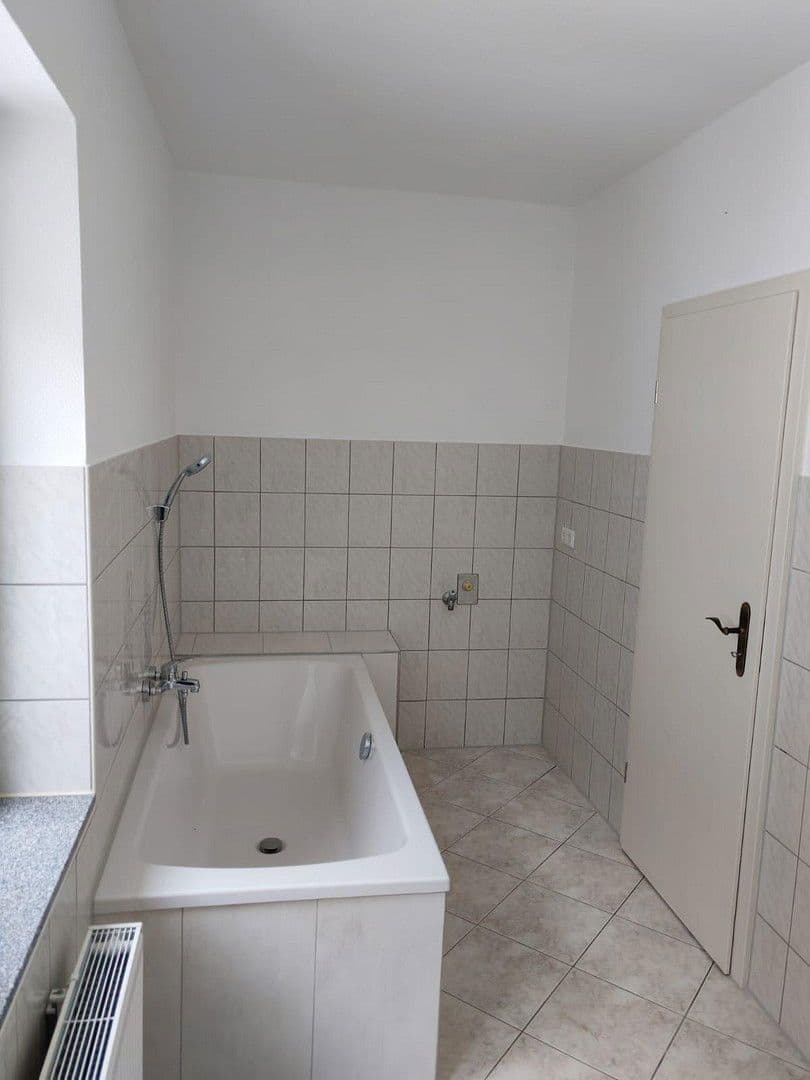 Pronájem bytu 3+1 80 m², Oederan, Sasko Pronájem bytu 3+1 80 m², Oederan, Sasko