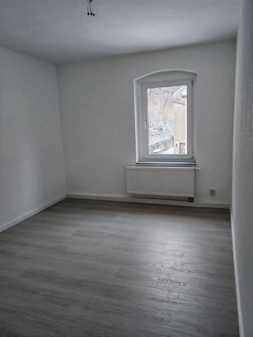 Pronájem bytu 3+1 80 m², Oederan, Sasko Pronájem bytu 3+1 80 m², Oederan, Sasko