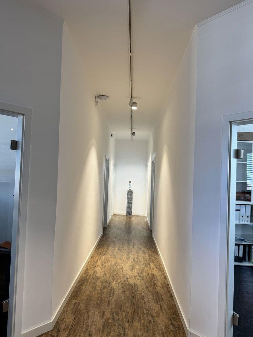 Pronájem kanceláře 14 m², Christian-Messner-Str. 29, Trossingen, Bádensko-Württembersko Pronájem kanceláře 14 m², Christian-Messner-Str. 29, Trossingen, Bádensko-Württembersko