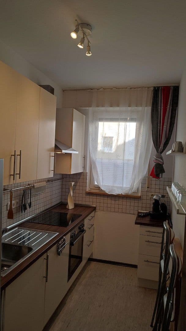 Pronájem bytu 2+1 60 m², Lisbethstr., Hannover, Dolní Sasko Pronájem bytu 2+1 60 m², Lisbethstr., Hannover, Dolní Sasko