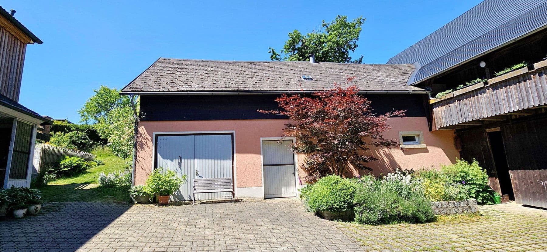 Prodej domu 358 m², pozemek 27.458 m², Gerinneweg 13, Ludwigsstadt, Bavorsko Prodej domu 358 m², pozemek 27.458 m², Gerinneweg 13, Ludwigsstadt, Bavorsko
