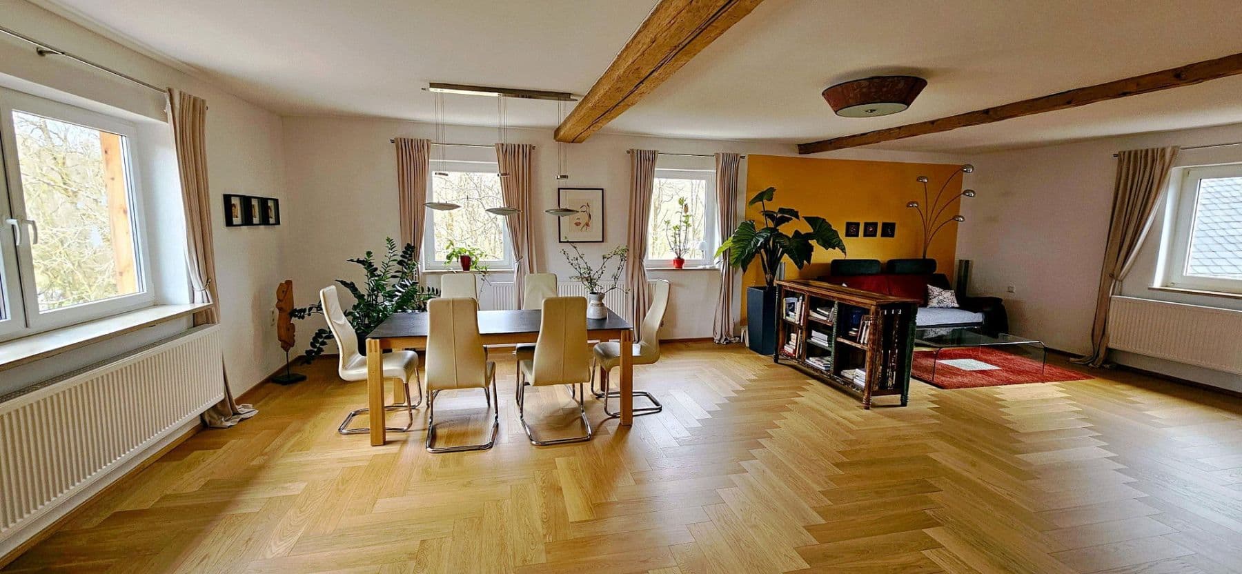 Prodej domu 358 m², pozemek 27.458 m², Gerinneweg 13, Ludwigsstadt, Bavorsko Prodej domu 358 m², pozemek 27.458 m², Gerinneweg 13, Ludwigsstadt, Bavorsko