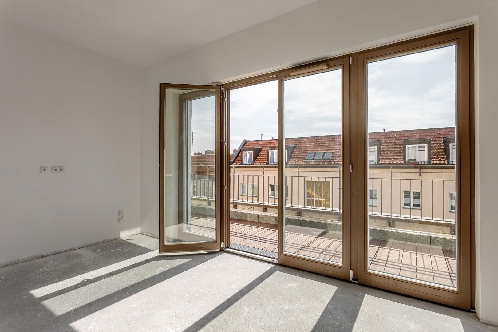 Prodej bytu 4+1 161 m², Hohenstaufenstraße 9, Berlin, Berlín Prodej bytu 4+1 161 m², Hohenstaufenstraße 9, Berlin, Berlín