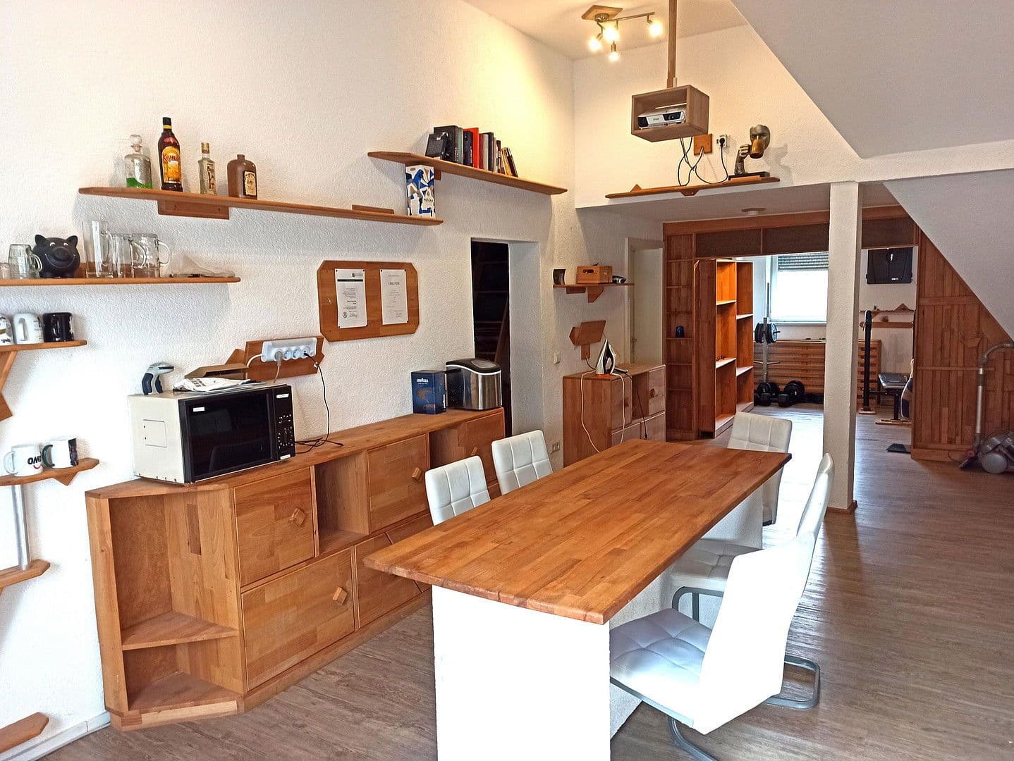 Pronájem bytu 5+1 12 m², Alemannenstraße 29, Schwäbisch Gmünd, Bádensko-Württembersko Pronájem bytu 5+1 12 m², Alemannenstraße 29, Schwäbisch Gmünd, Bádensko-Württembersko