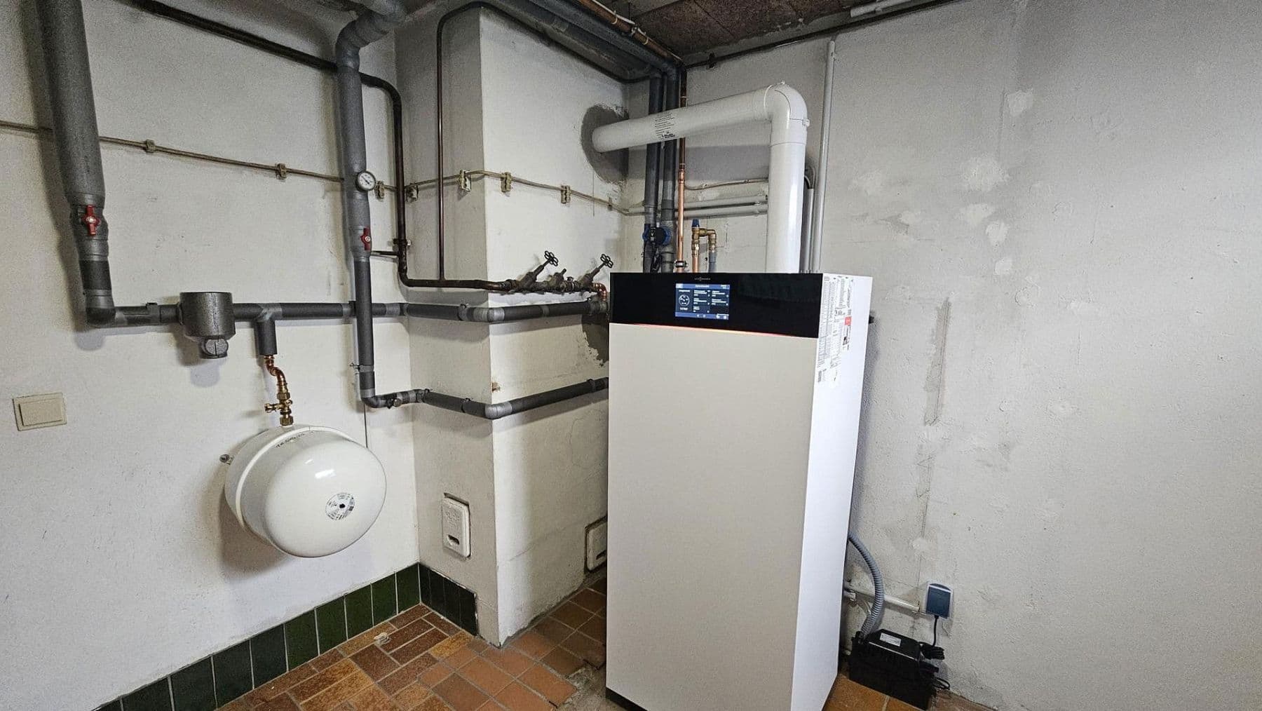 Prodej domu 135 m², pozemek 1.404 m², Henstedt-Ulzburg, Šlesvicko-Holštýnsko Prodej domu 135 m², pozemek 1.404 m², Henstedt-Ulzburg, Šlesvicko-Holštýnsko