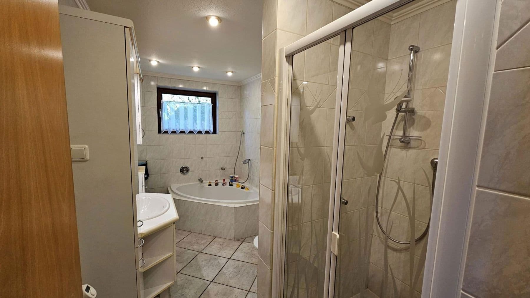 Prodej domu 135 m², pozemek 1.404 m², Henstedt-Ulzburg, Šlesvicko-Holštýnsko Prodej domu 135 m², pozemek 1.404 m², Henstedt-Ulzburg, Šlesvicko-Holštýnsko