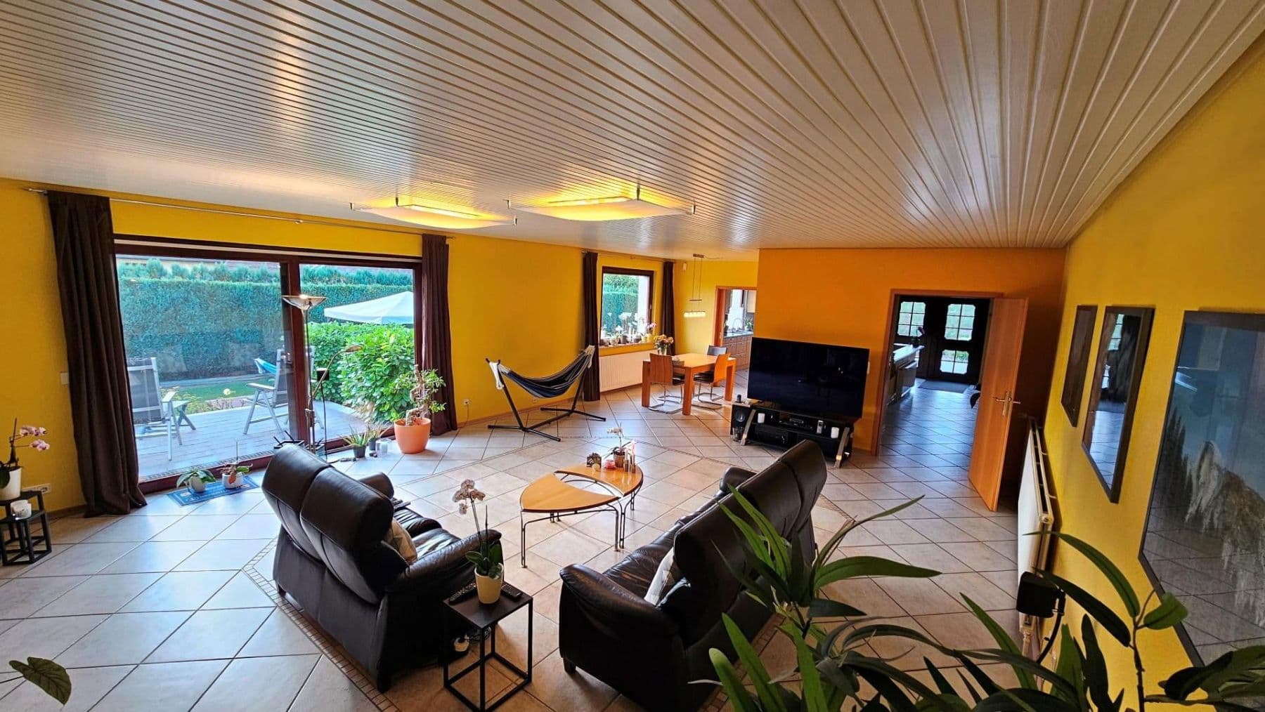 Prodej domu 135 m², pozemek 1.404 m², Henstedt-Ulzburg, Šlesvicko-Holštýnsko Prodej domu 135 m², pozemek 1.404 m², Henstedt-Ulzburg, Šlesvicko-Holštýnsko