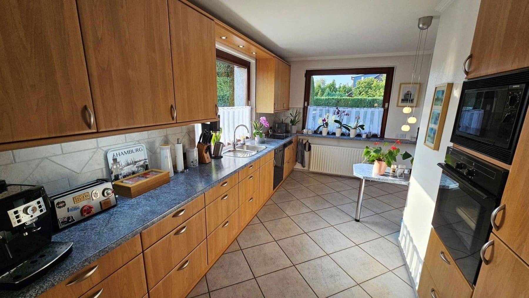 Prodej domu 135 m², pozemek 1.404 m², Henstedt-Ulzburg, Šlesvicko-Holštýnsko Prodej domu 135 m², pozemek 1.404 m², Henstedt-Ulzburg, Šlesvicko-Holštýnsko