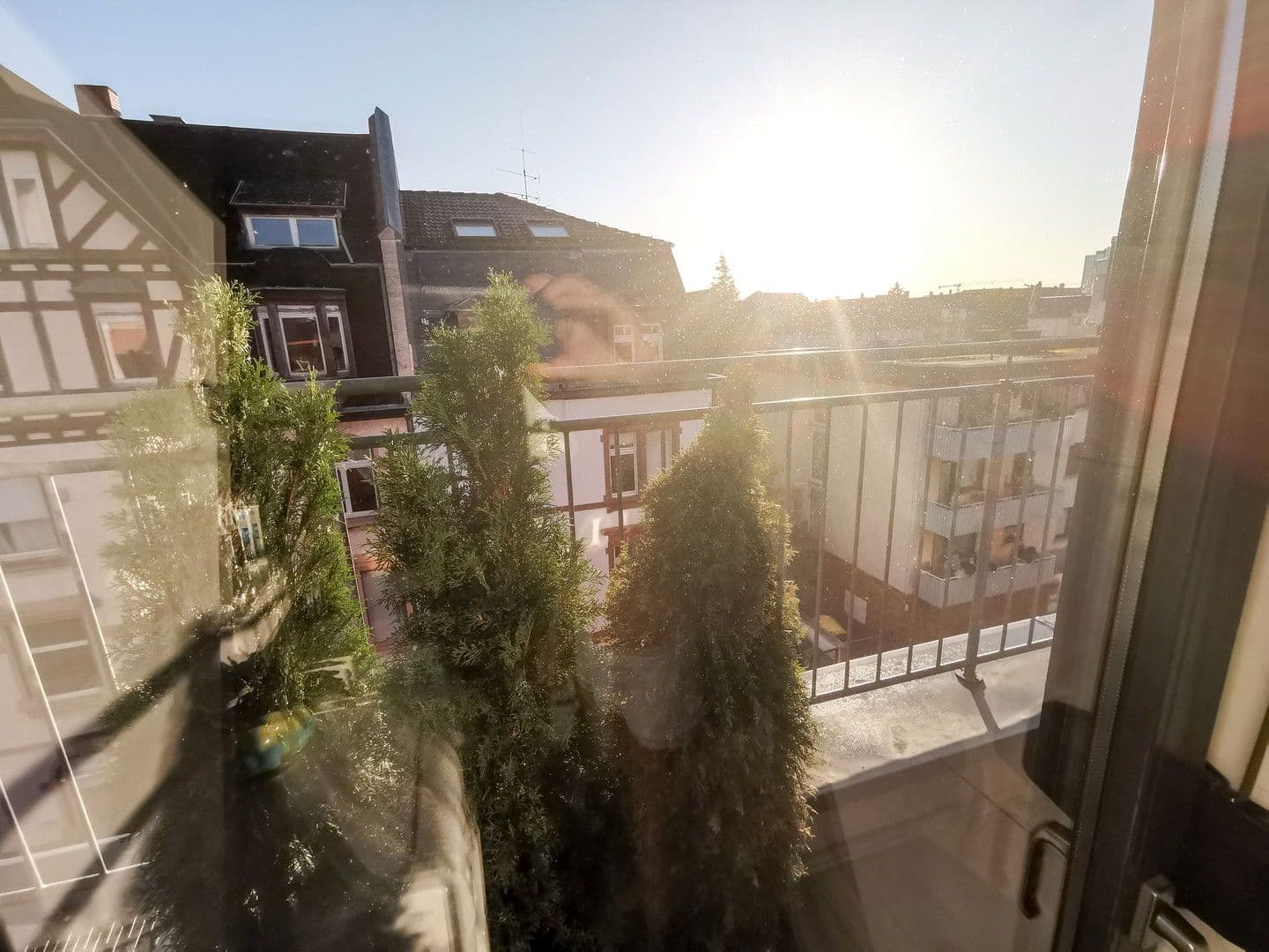 Pronájem bytu 5+1 157 m², Schwarzwaldstraße, Frankfurt, Hessen Pronájem bytu 5+1 157 m², Schwarzwaldstraße, Frankfurt, Hessen