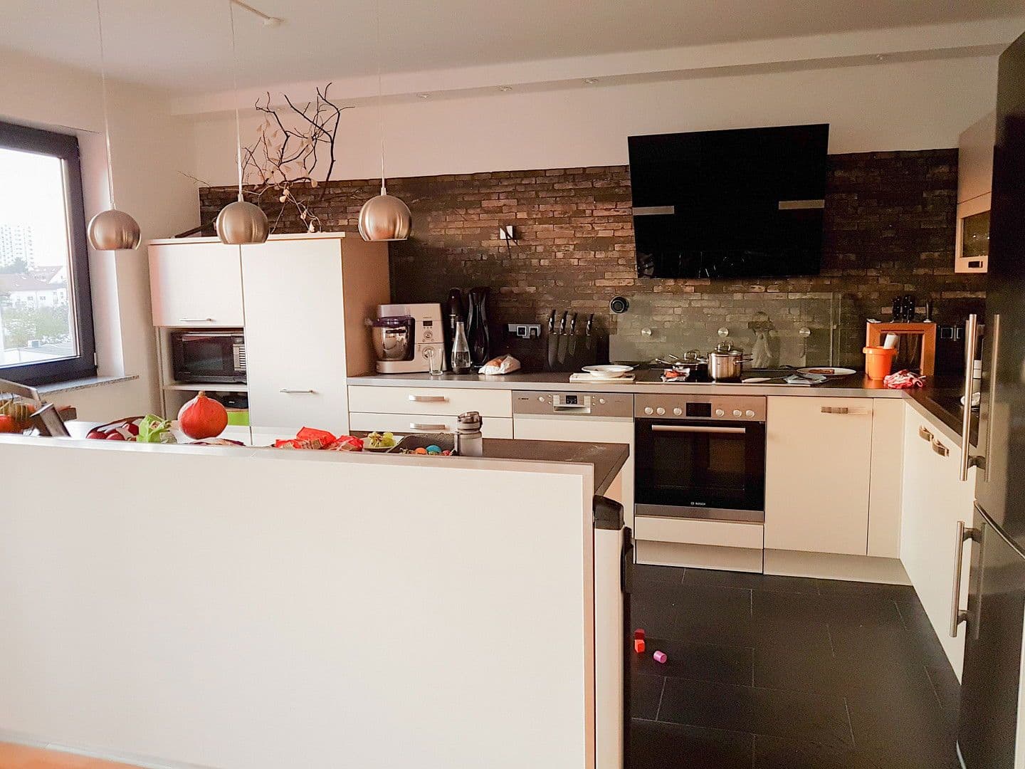 Pronájem bytu 5+1 157 m², Schwarzwaldstraße, Frankfurt, Hessen Pronájem bytu 5+1 157 m², Schwarzwaldstraße, Frankfurt, Hessen