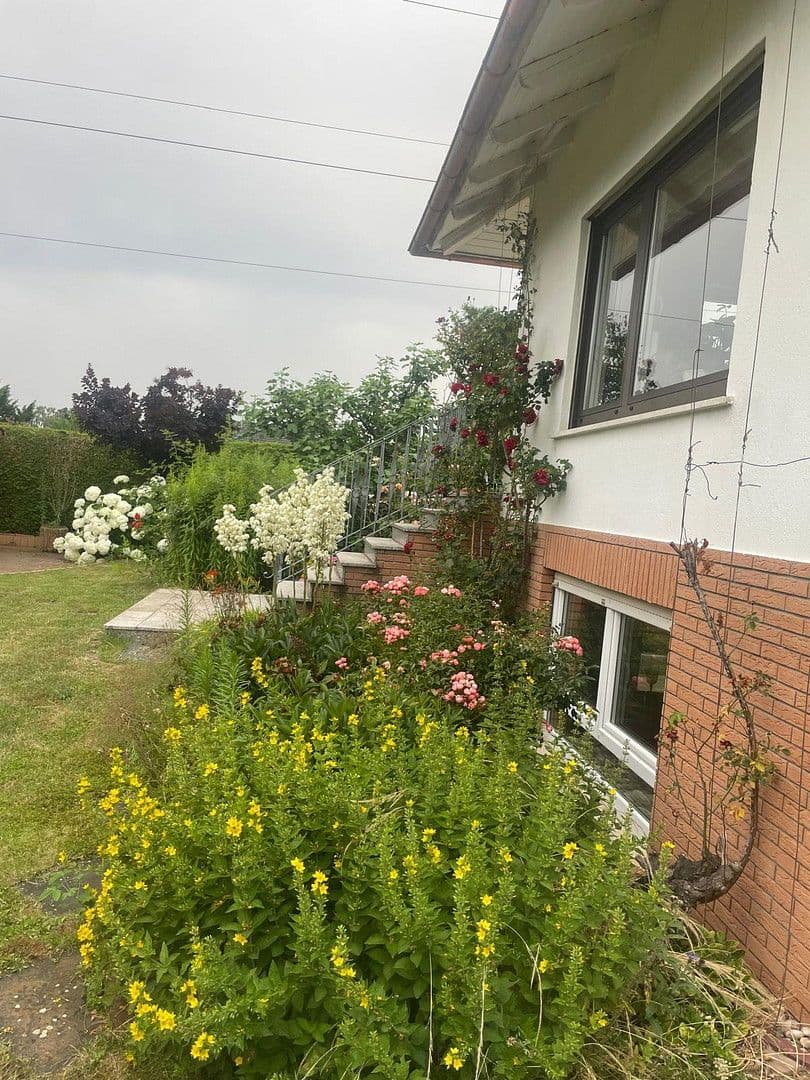 Prodej domu 130 m², pozemek 626 m², Reinheim, Hessen Prodej domu 130 m², pozemek 626 m², Reinheim, Hessen