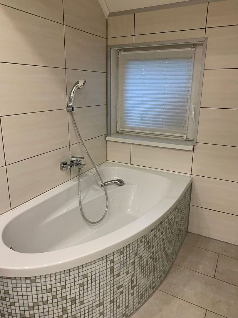 Prodej domu 100 m², pozemek 260 m², Büren, Severní Porýní-Vestfálsko Prodej domu 100 m², pozemek 260 m², Büren, Severní Porýní-Vestfálsko