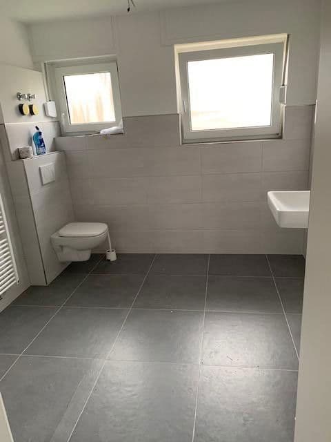 Pronájem bytu 3+1 100 m², Bruchsal, Bádensko-Württembersko Pronájem bytu 3+1 100 m², Bruchsal, Bádensko-Württembersko