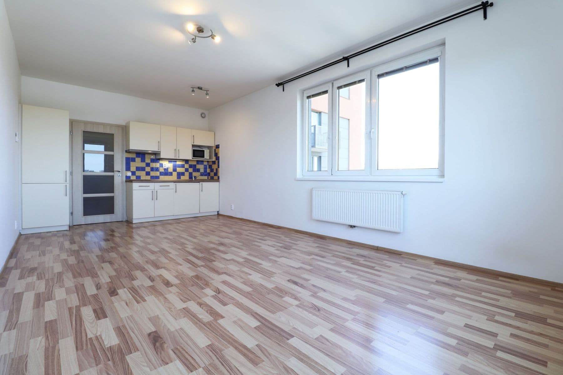 Pronájem bytu 1+kk 33 m², Freyova, Praha, Praha Pronájem bytu 1+kk 33 m², Freyova, Praha, Praha