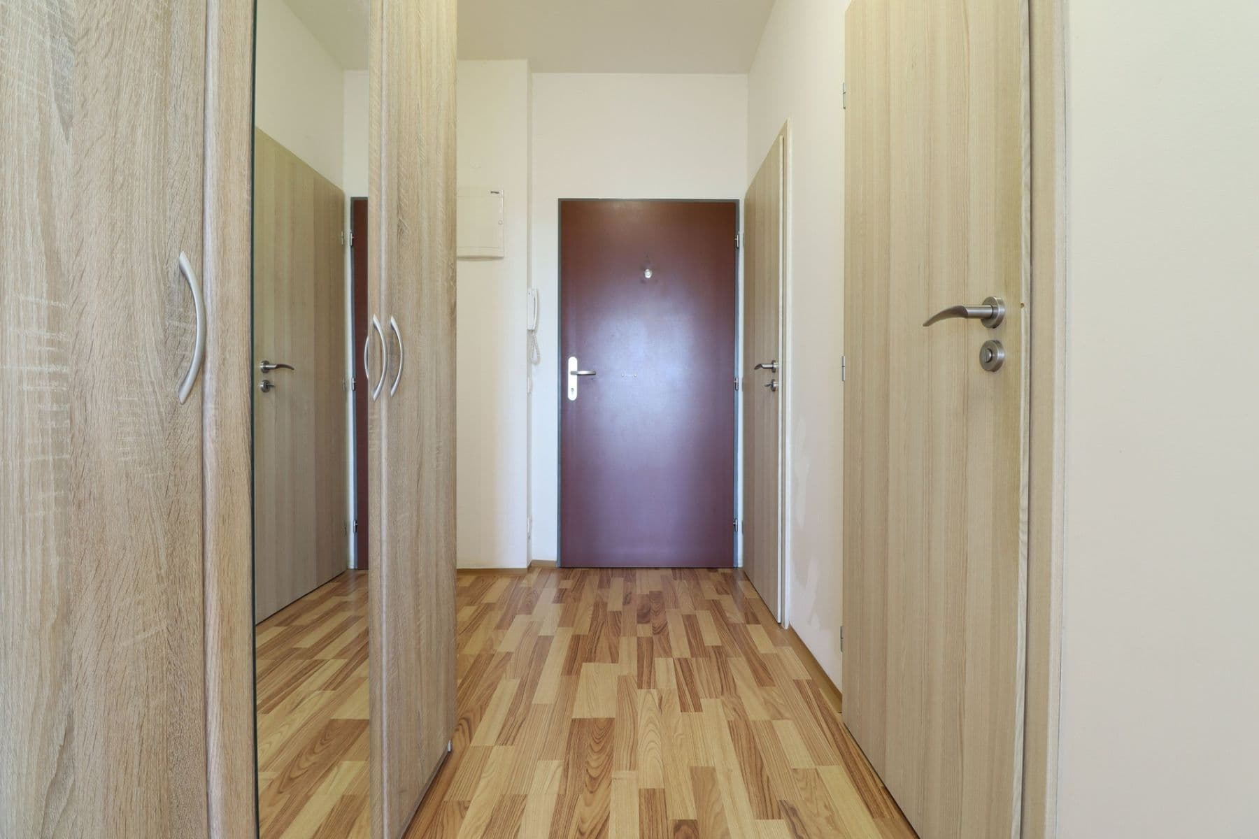 Pronájem bytu 1+kk 33 m², Freyova, Praha, Praha Pronájem bytu 1+kk 33 m², Freyova, Praha, Praha