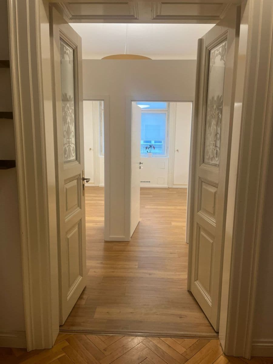 Pronájem nebytového prostoru 32 m², Pařížská, Praha, Praha Pronájem nebytového prostoru 32 m², Pařížská, Praha, Praha