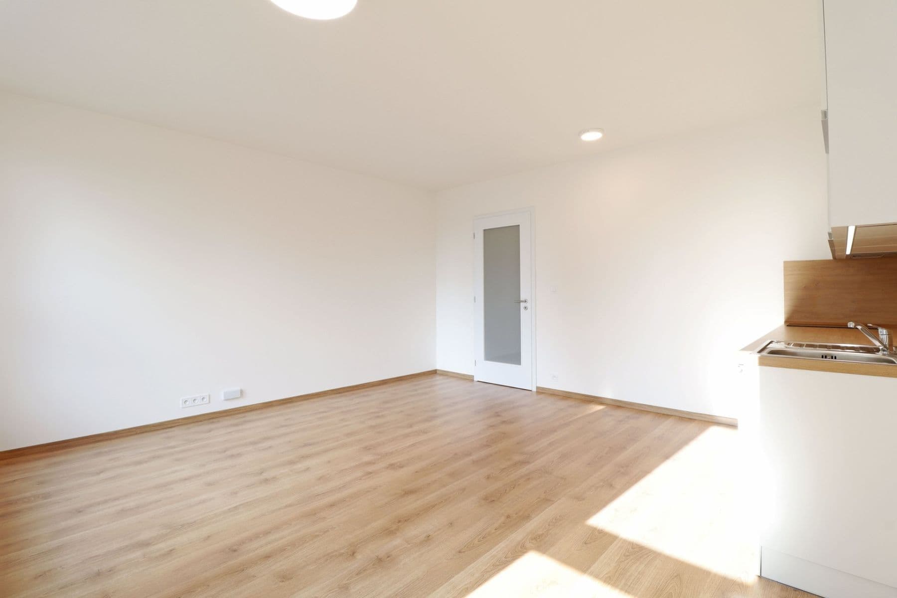 Pronájem bytu 1+kk 32 m², Oktábcových, Praha, Praha Pronájem bytu 1+kk 32 m², Oktábcových, Praha, Praha