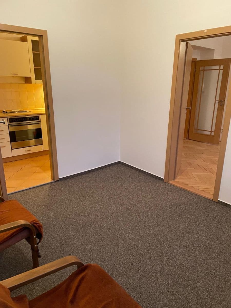 Pronájem bytu 2+kk 50 m², Lucemburská, Praha, Praha Pronájem bytu 2+kk 50 m², Lucemburská, Praha, Praha