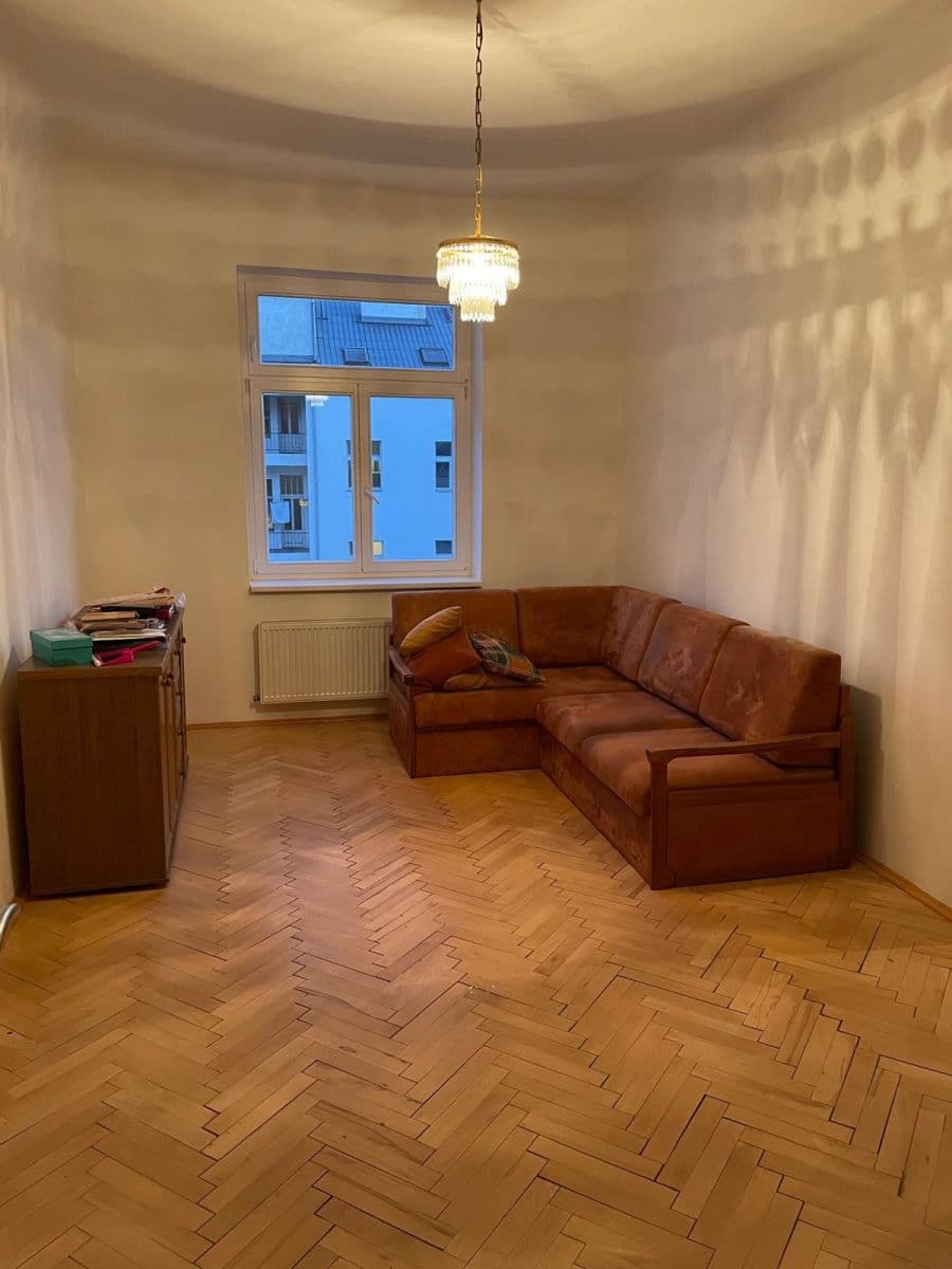 Pronájem bytu 2+kk 50 m², Lucemburská, Praha, Praha Pronájem bytu 2+kk 50 m², Lucemburská, Praha, Praha