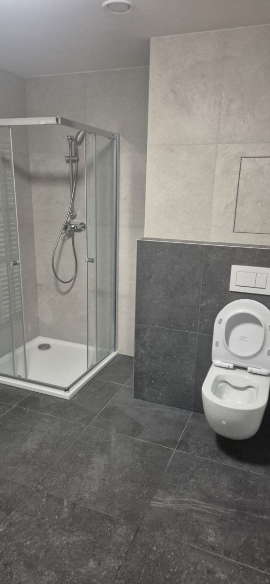 Pronájem bytu 2+kk 65 m², Okružní, Jihlava, Kraj Vysočina Pronájem bytu 2+kk 65 m², Okružní, Jihlava, Kraj Vysočina