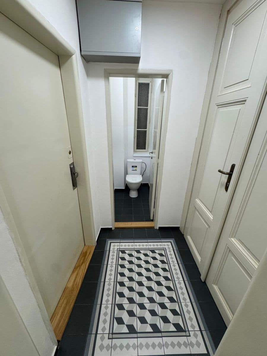 Pronájem kanceláře 27 m², Jungmannova, Praha, Praha Pronájem kanceláře 27 m², Jungmannova, Praha, Praha