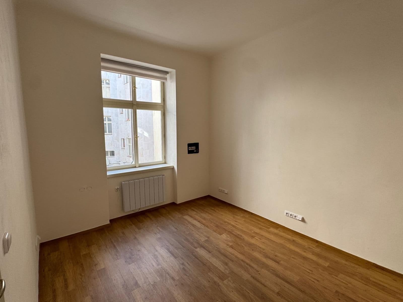 Pronájem kanceláře 27 m², Jungmannova, Praha, Praha Pronájem kanceláře 27 m², Jungmannova, Praha, Praha