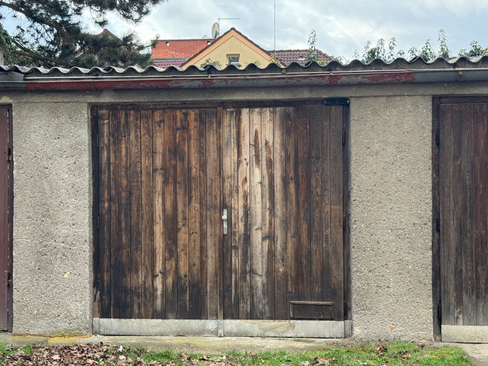 Pronájem garáže 20 m², Plzeň, Plzeňský kraj Pronájem garáže 20 m², Plzeň, Plzeňský kraj