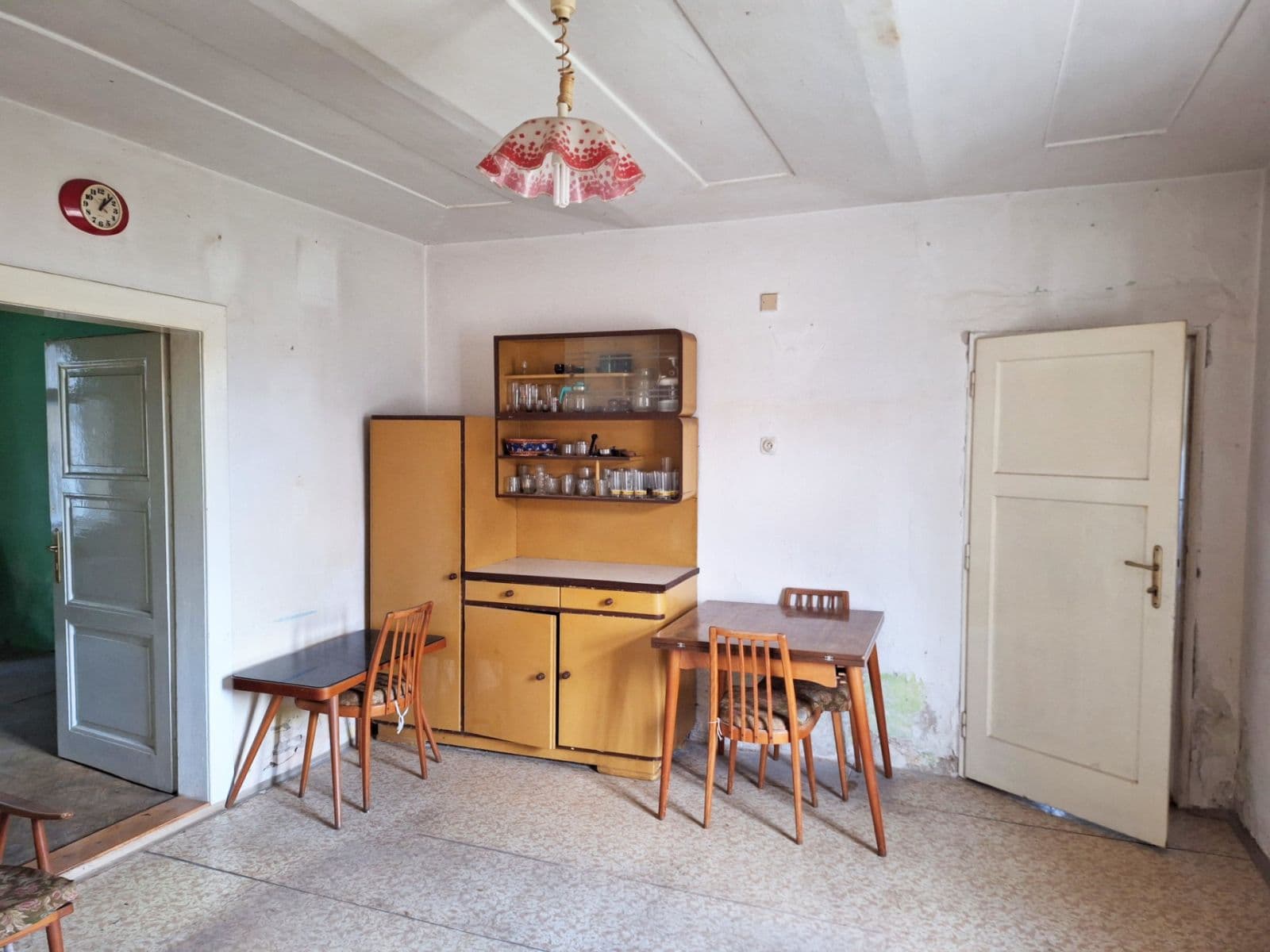 Prodej domu 145 m², pozemek 2.081 m², Mokré, Královéhradecký kraj Prodej domu 145 m², pozemek 2.081 m², Mokré, Královéhradecký kraj