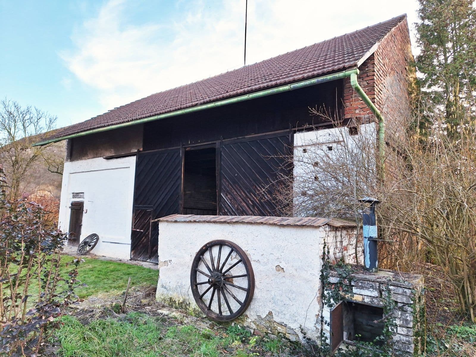 Prodej domu 145 m², pozemek 2.081 m², Mokré, Královéhradecký kraj Prodej domu 145 m², pozemek 2.081 m², Mokré, Královéhradecký kraj