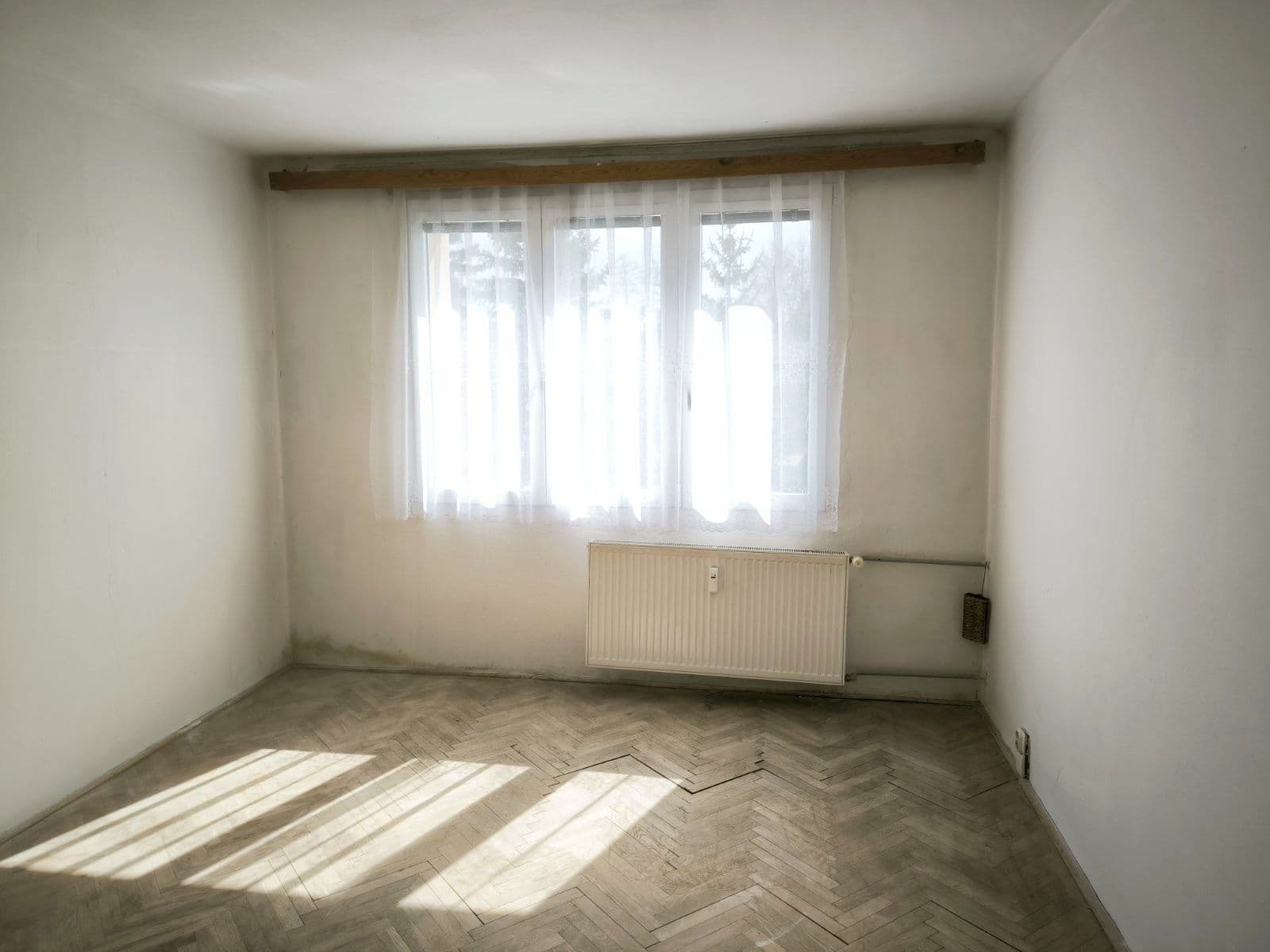 Prodej bytu 2+1 64 m², Krásný Dvůr, Ústecký kraj Prodej bytu 2+1 64 m², Krásný Dvůr, Ústecký kraj