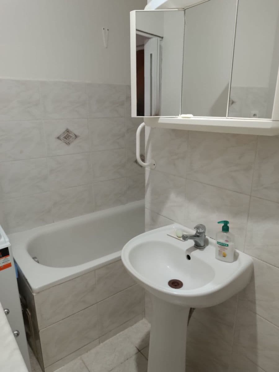 Pronájem bytu 2+kk 37 m², Liberecká, Jablonec nad Nisou, Liberecký kraj Pronájem bytu 2+kk 37 m², Liberecká, Jablonec nad Nisou, Liberecký kraj