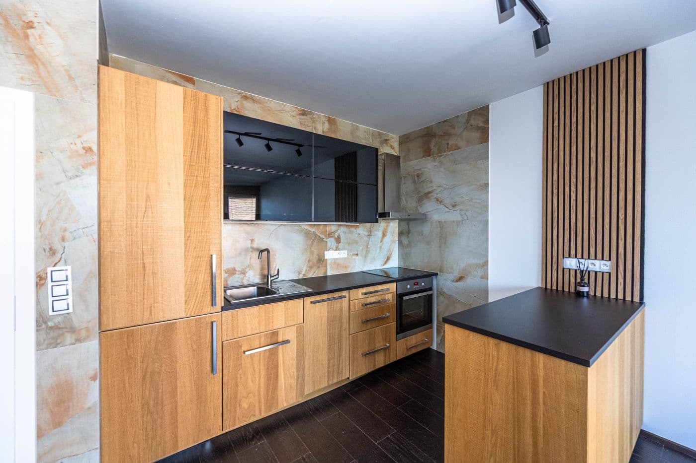 Prodej bytu 2+kk 60 m², Devonská, Praha, Praha Prodej bytu 2+kk 60 m², Devonská, Praha, Praha