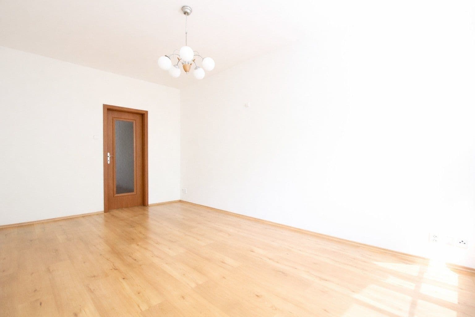 Pronájem bytu 4+1 110 m², Na Hřebenkách, Praha, Praha Pronájem bytu 4+1 110 m², Na Hřebenkách, Praha, Praha