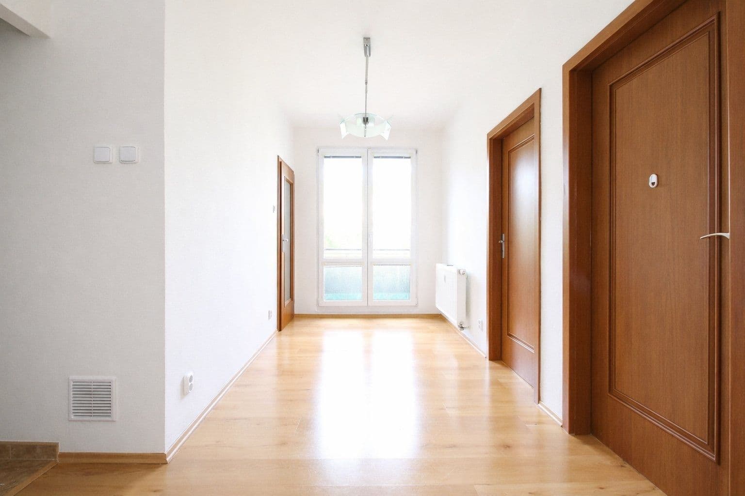 Pronájem bytu 4+1 110 m², Na Hřebenkách, Praha, Praha Pronájem bytu 4+1 110 m², Na Hřebenkách, Praha, Praha