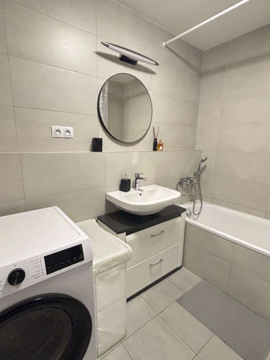 Pronájem bytu 1+1 39 m², Olgy Havlové, Praha, Praha Pronájem bytu 1+1 39 m², Olgy Havlové, Praha, Praha