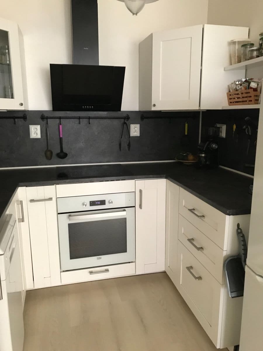 Pronájem bytu 2+kk 50 m², Hlučkova, Praha, Praha Pronájem bytu 2+kk 50 m², Hlučkova, Praha, Praha