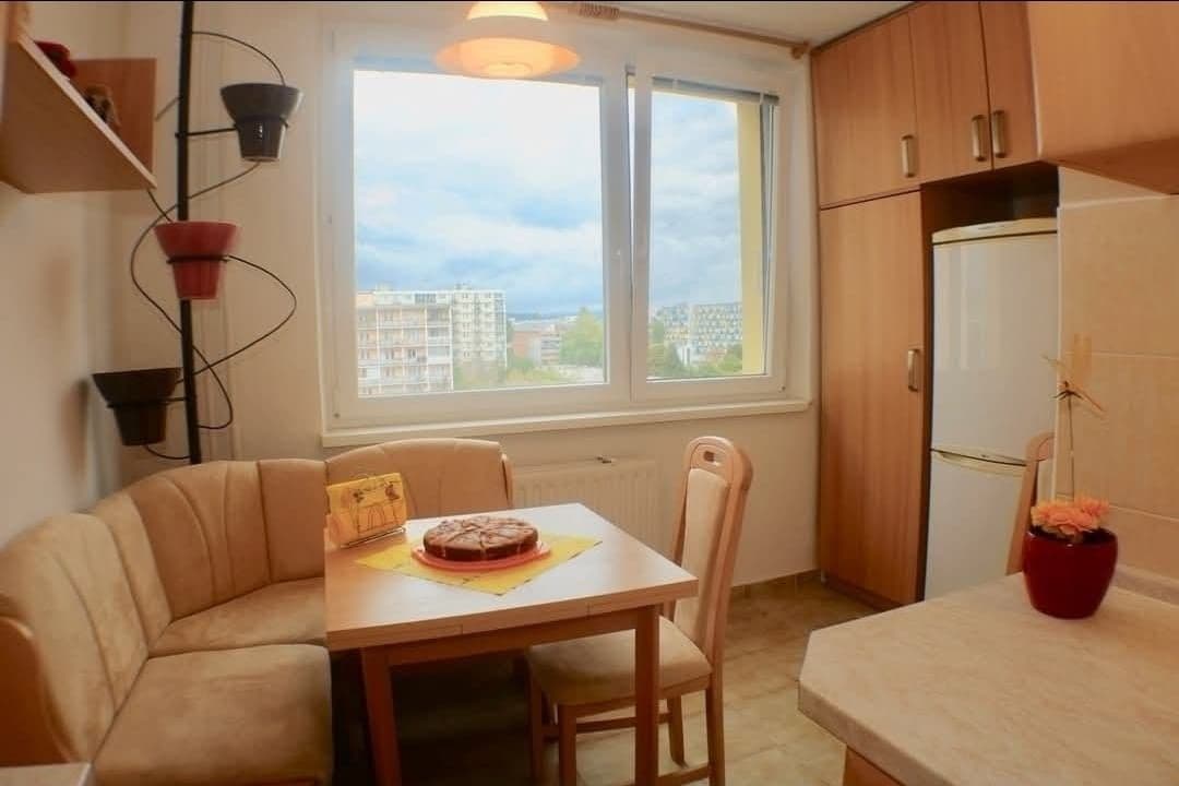 Pronájem bytu 2+1 63 m², Rezedová, Ružinov, Bratislavský kraj Pronájem bytu 2+1 63 m², Rezedová, Ružinov, Bratislavský kraj